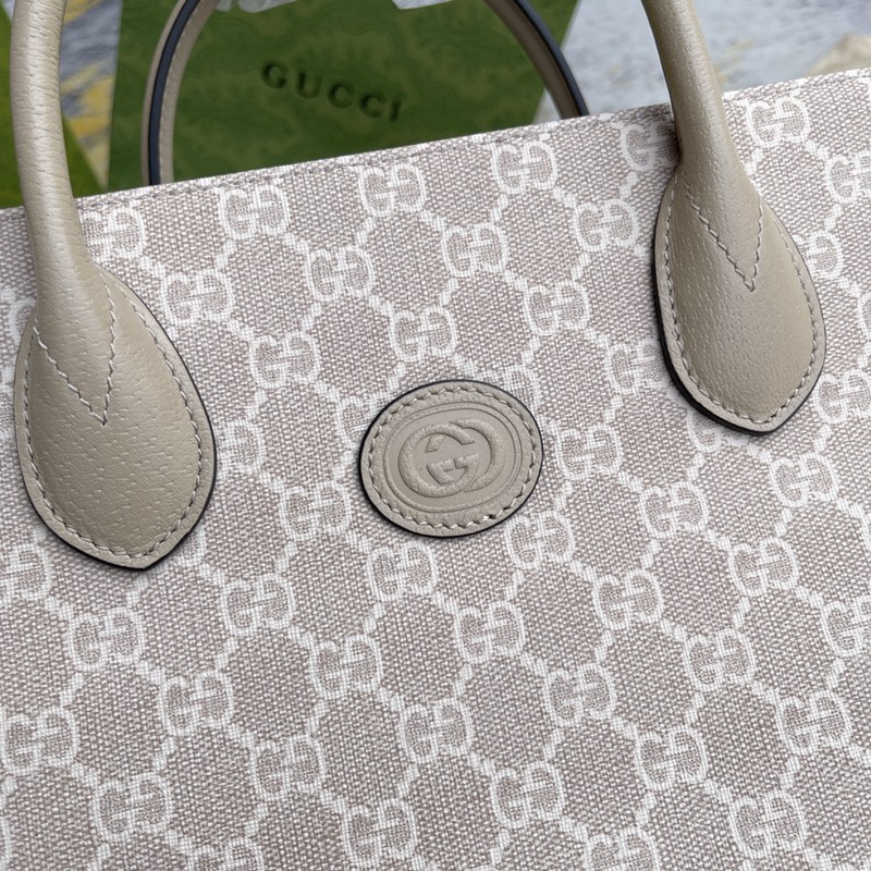 FASH Gucci Bag 2210DJ0026