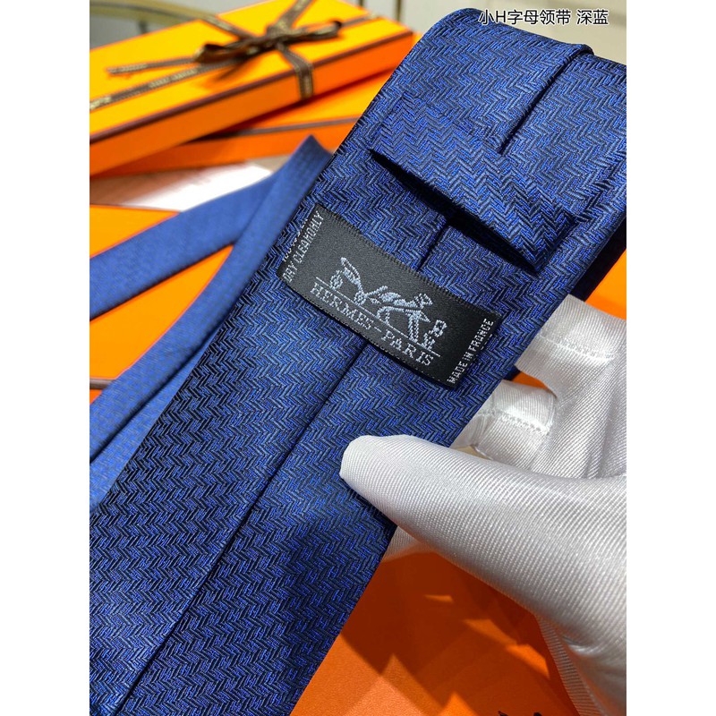 FASH TIES Tie 2210WH0221