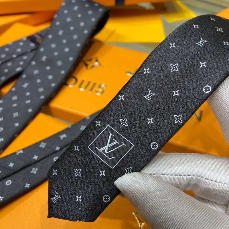 TIES Tie 2210WH0241