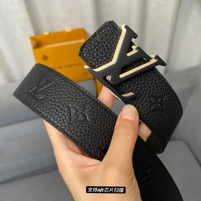 LV Belts 2210XA0002