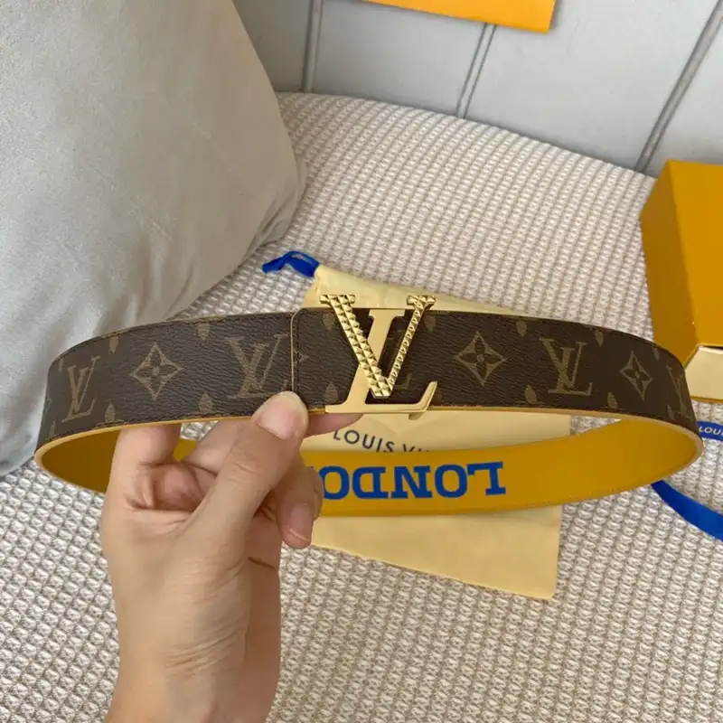 LV Belts 2210XA0104