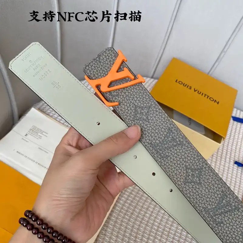 LV Belts 2210XA0147