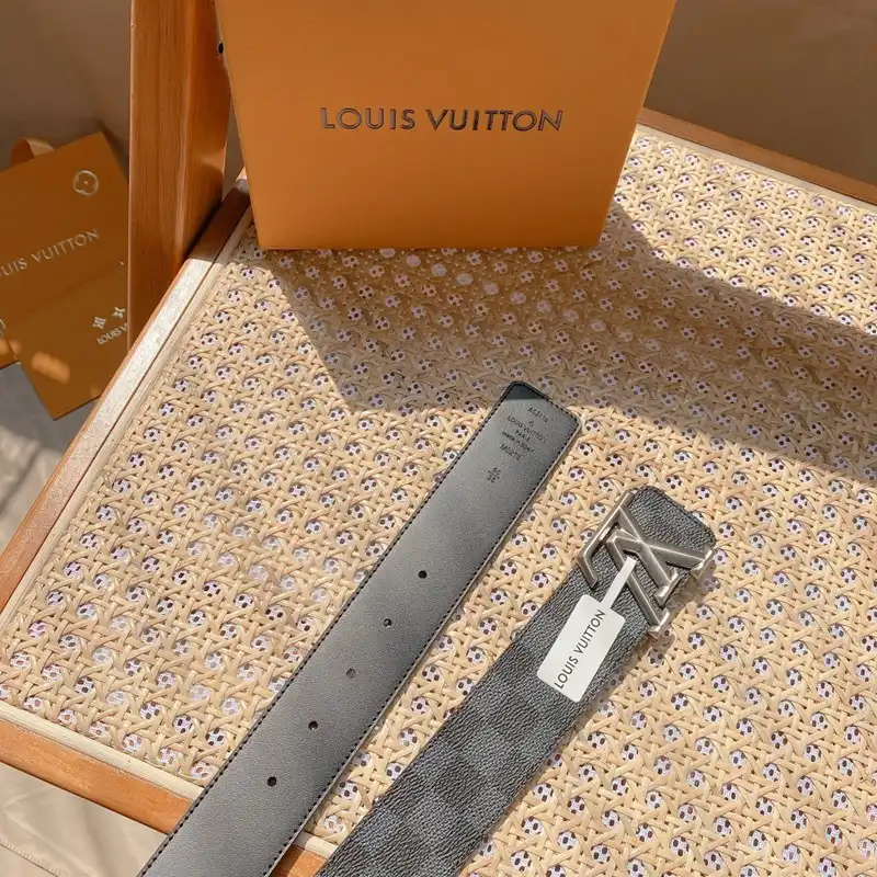 Official FashionRep LV Belts 2210XF0071