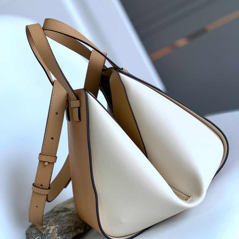 FASH Loewe Bag 2210YA0051