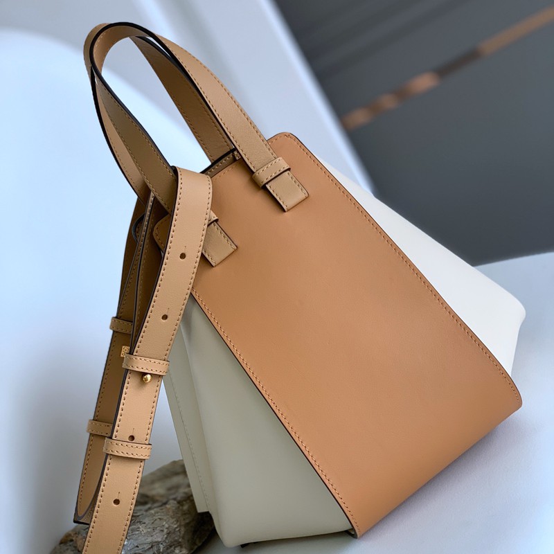 FASH Loewe Bag 2210YA0051