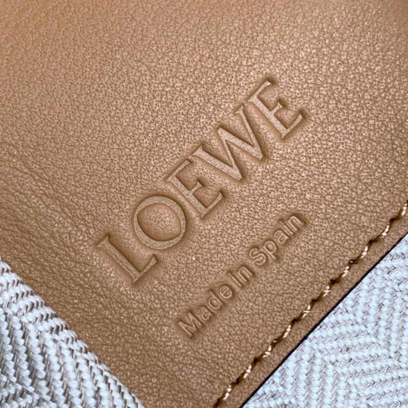 FASH Loewe Bag 2210YA0051