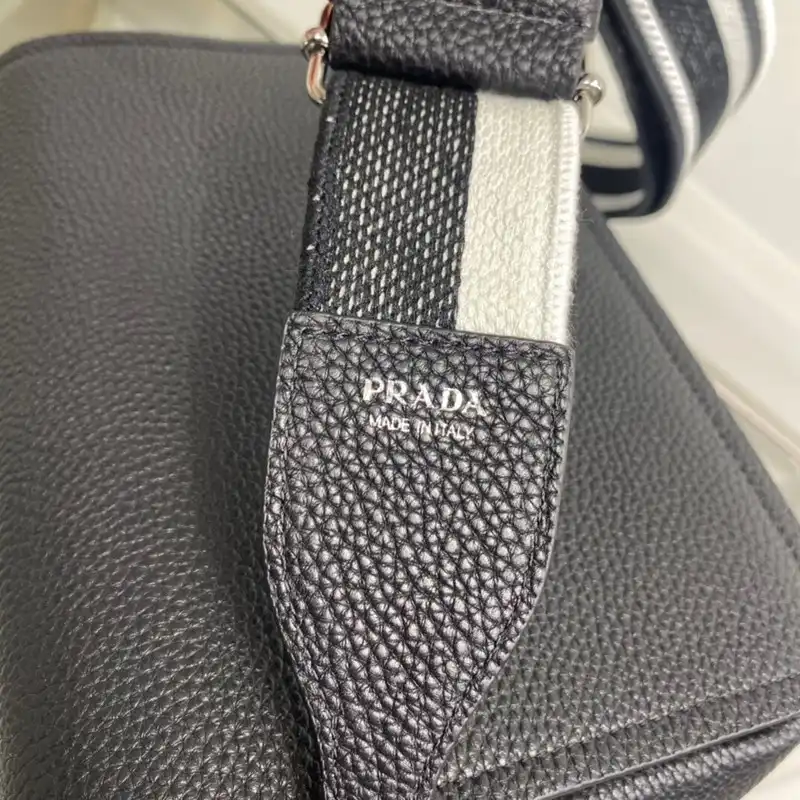 Prada Bag 2210YA0060