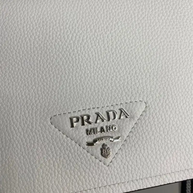 Prada Bag 2210YA0061