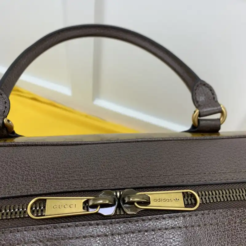 Cheap Gucci Bag 2210YA0062