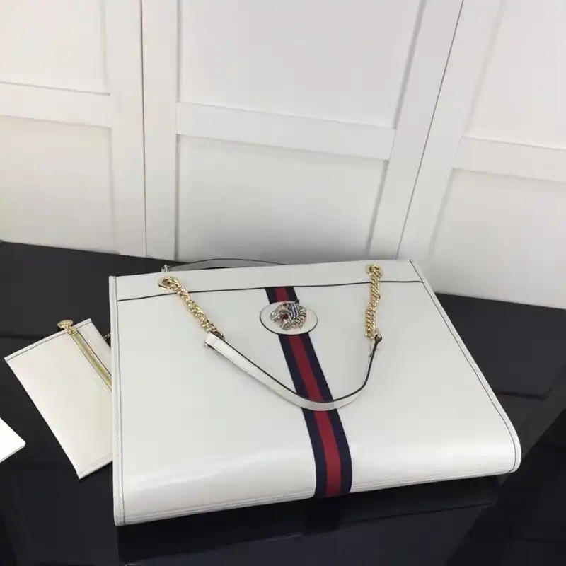 Gucci Bag 2210YA0066