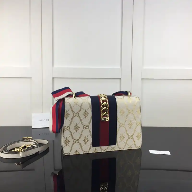 Cheap Gucci Bag 2210YA0069