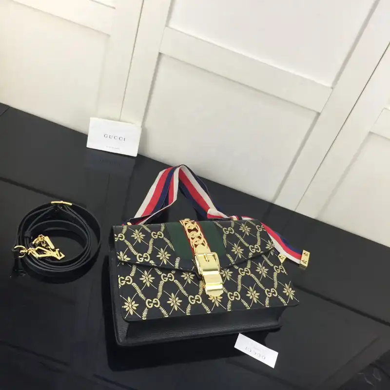 Cheap Gucci Bag 2210YA0071