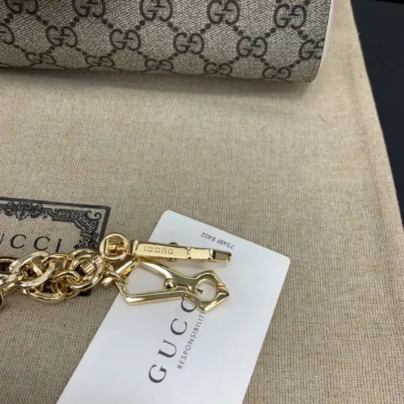 Cheap Gucci Bag 2210YA0081