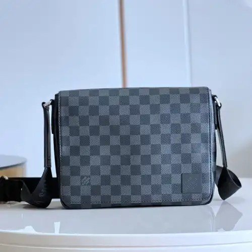 FASH LOUIS VUITTON Bag 2210YA0089