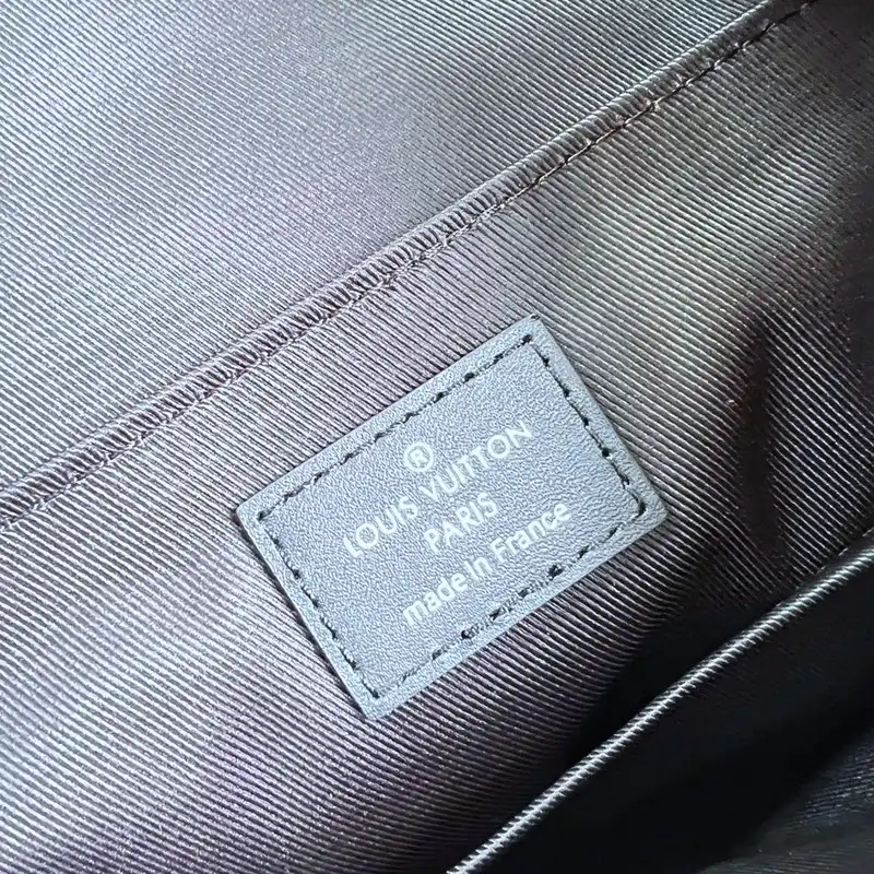 LV Bag 2210YA0089