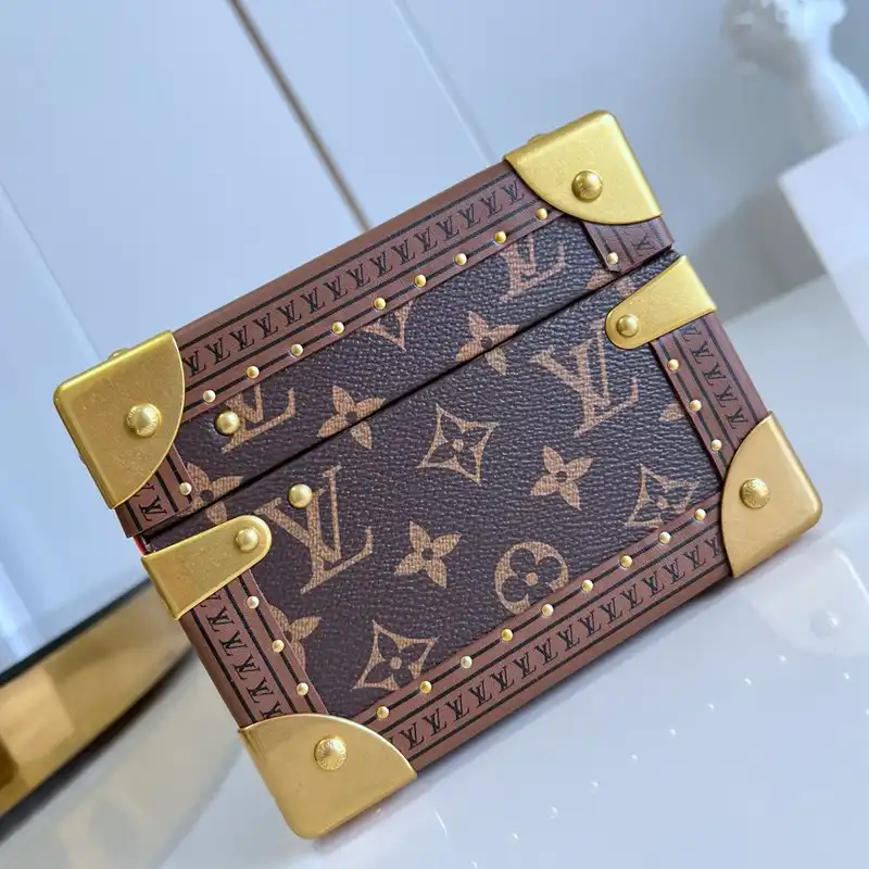 LV Bag 2210YA0100