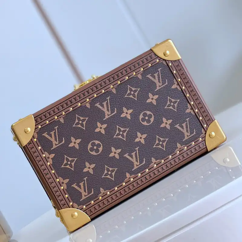 LV Bag 2210YA0101