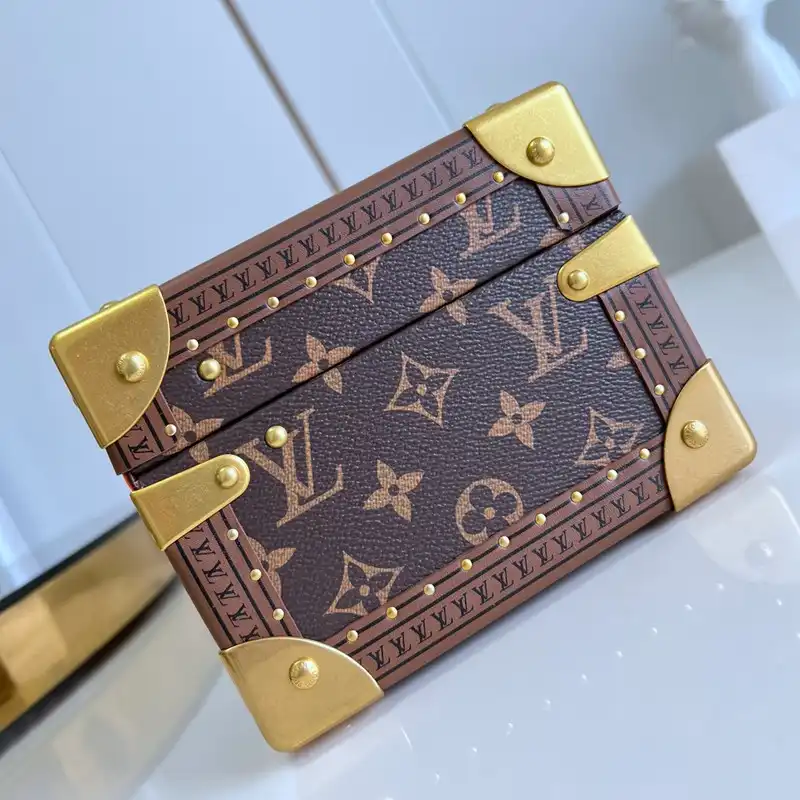 LV Bag 2210YA0103