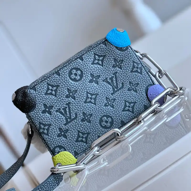 Fashionrepsfam ru LV Bag 2210YA0108