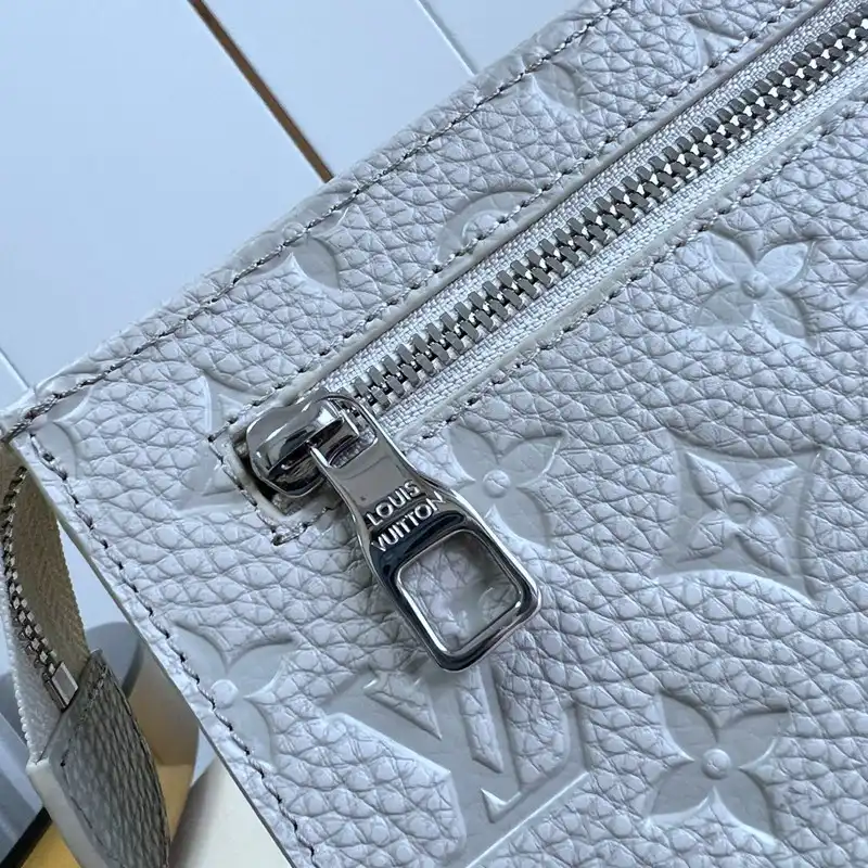 Fashionrepsfam ru LV Bag 2210YA0111