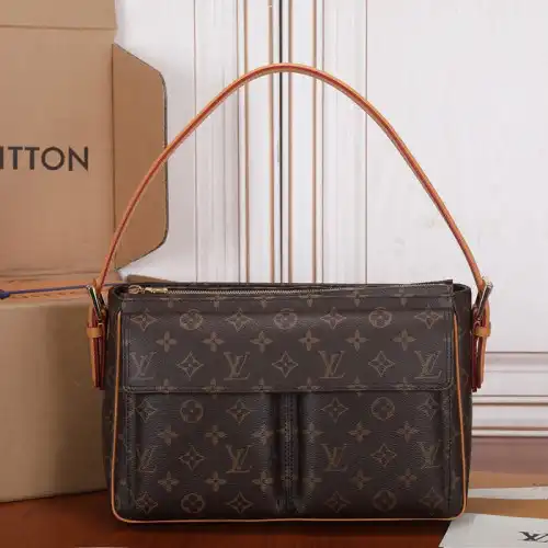 LV Bag 2210YA0125