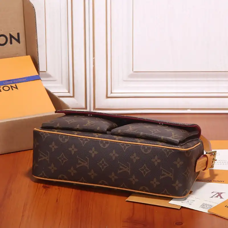 LV Bag 2210YA0126