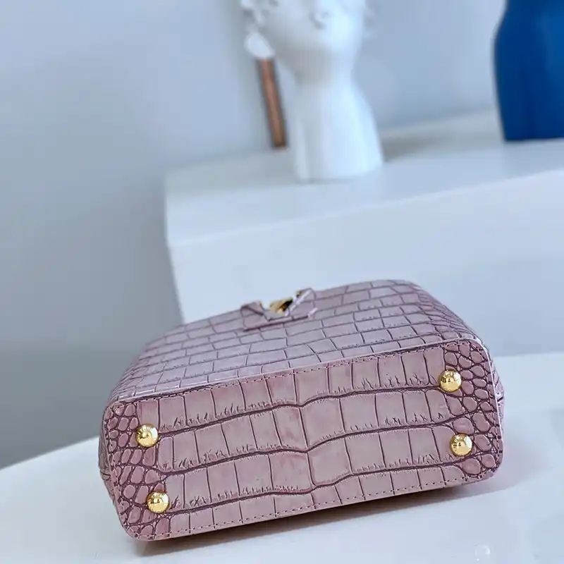 LV Bag 2210YA0132