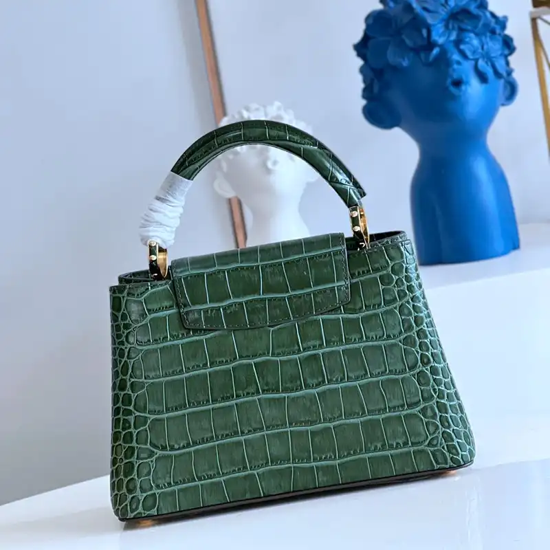 LV Bag 2210YA0133