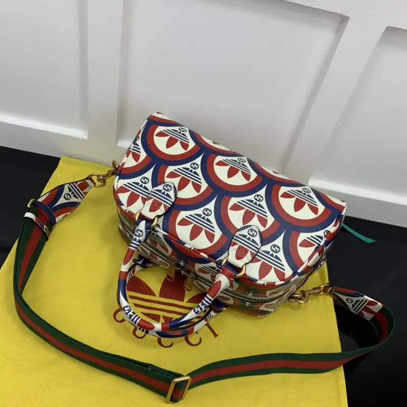 Cheap Gucci Bag 2210YA0140