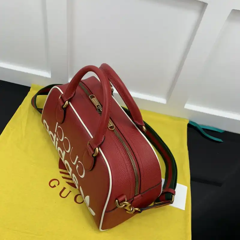 Cheap Gucci Bag 2210YA0143