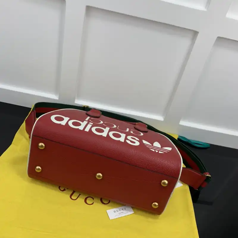 Cheap Gucci Bag 2210YA0143