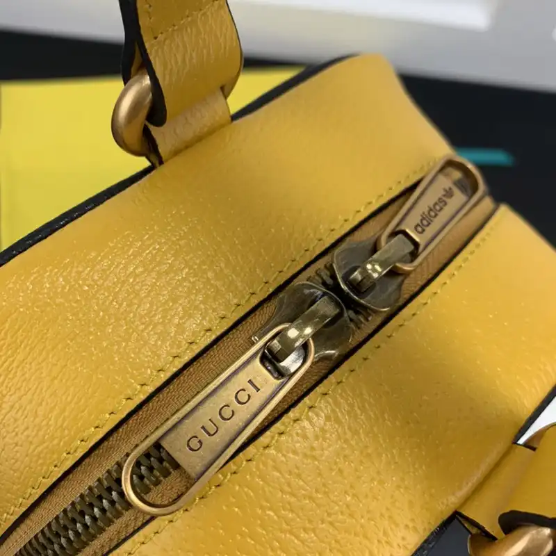 Cheap Gucci Bag 2210YA0161