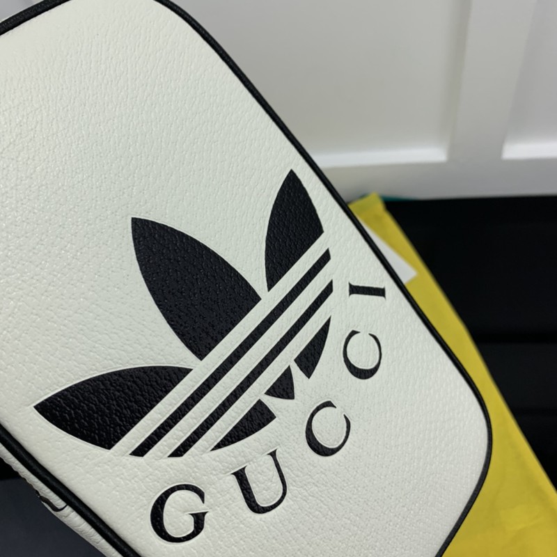 FASH Gucci Bag 2210YA0162