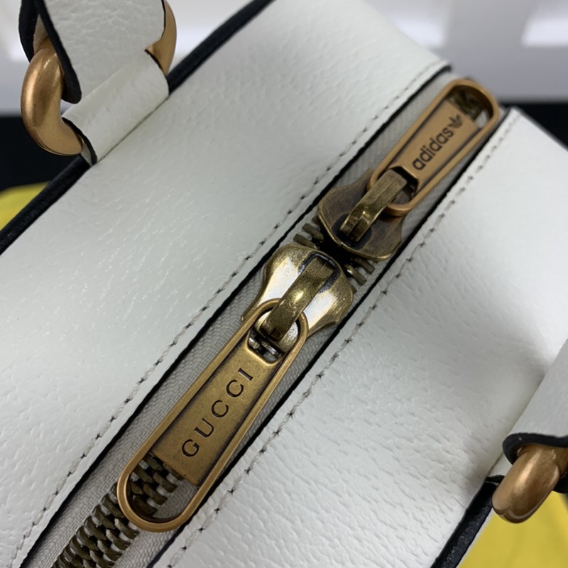 FASH Gucci Bag 2210YA0162