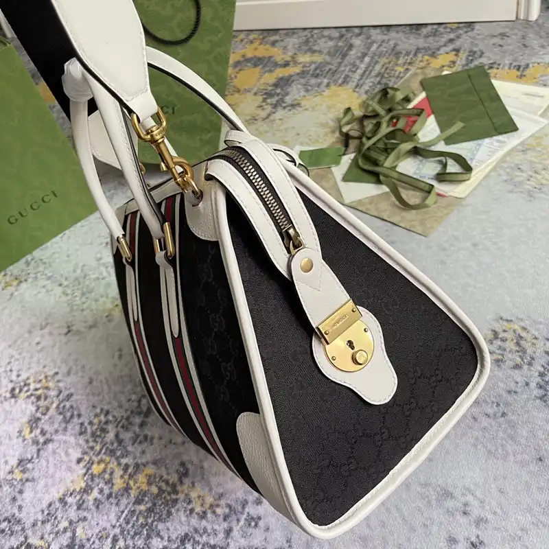 Cheap Gucci Bag 2211DJ0001