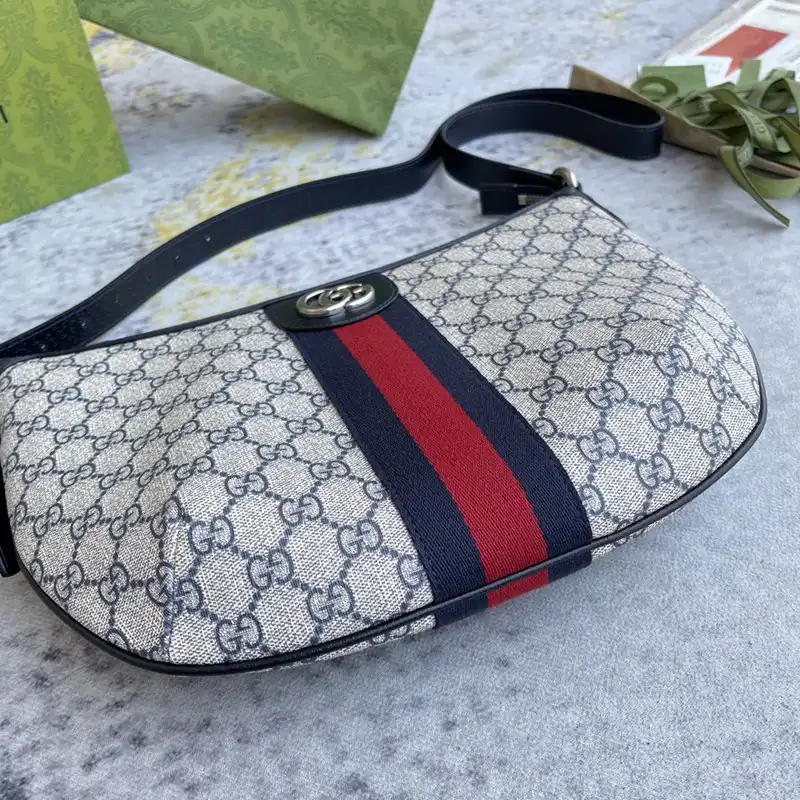 Gucci Bag 2211DJ0030