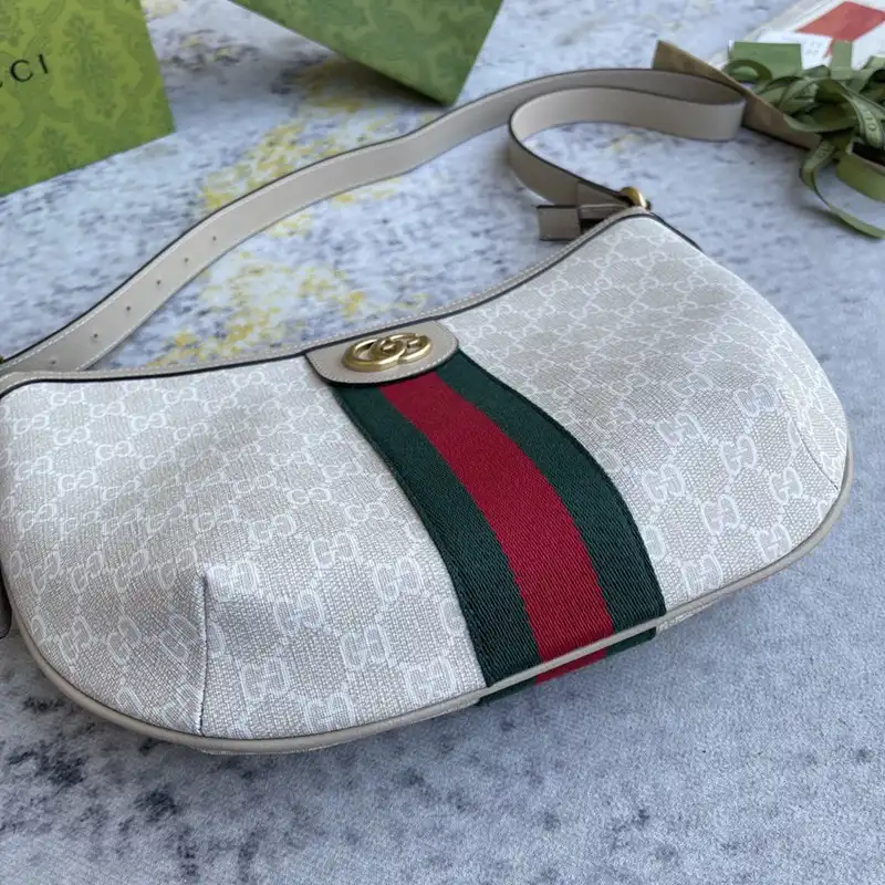 Cheap Gucci Bag 2211DJ0031