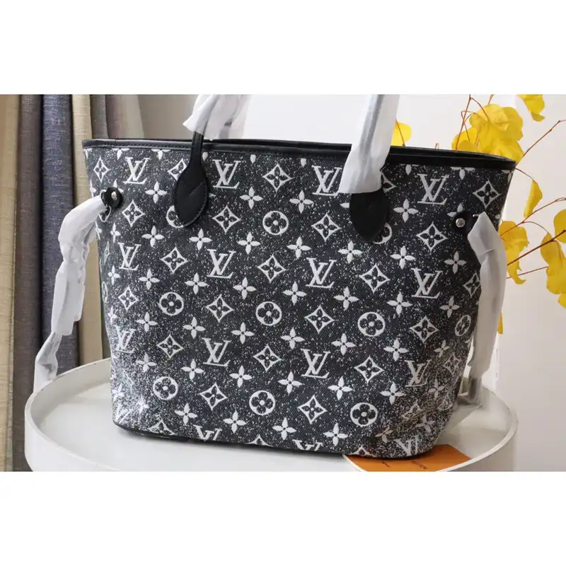 LV Bag 2211DJ0033