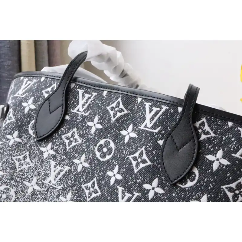 LV Bag 2211DJ0033