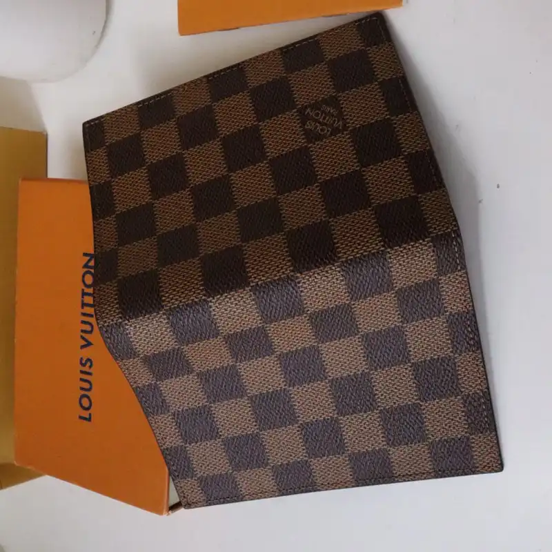 LV Bag 2211DJ0036