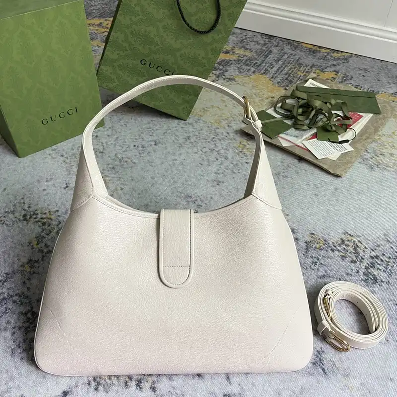 Gucci Bag 2211DJ0065