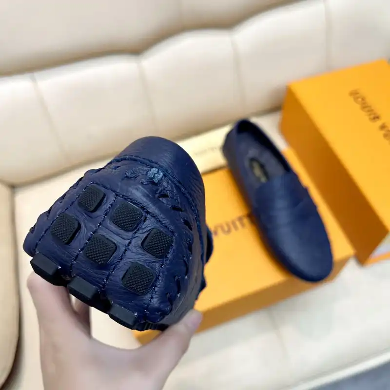 LV Shoes 2211PZ0018