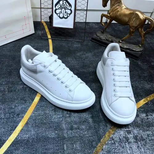 McQ Alexander McQueen Shoes 2211PZ0030