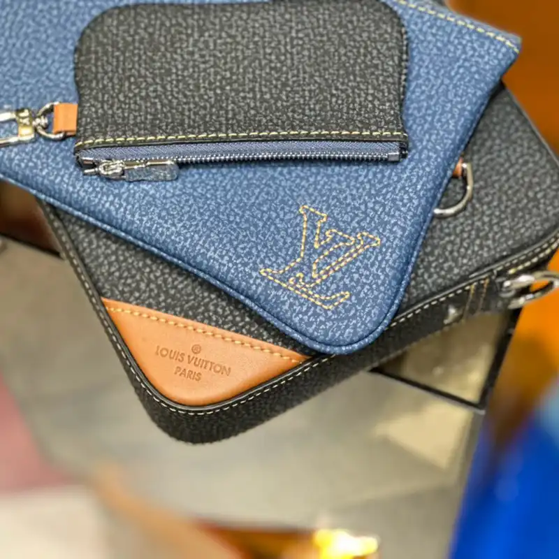 LV Bag 2211YA0002