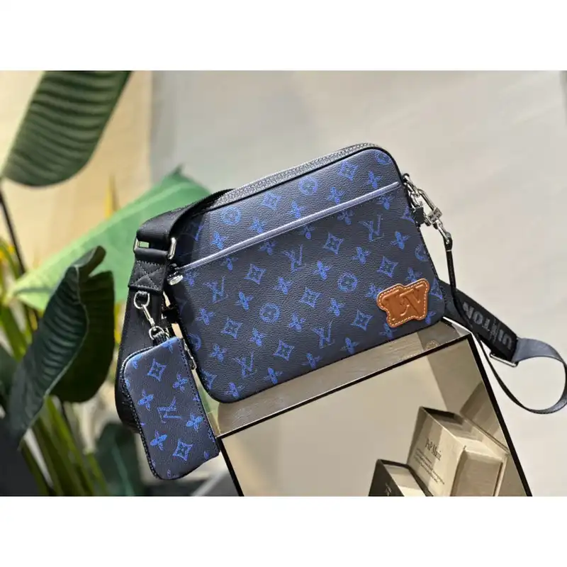 FASH LOUIS VUITTON Bag 2211YA0003