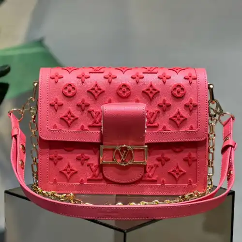 LV Bag 2211YA0006