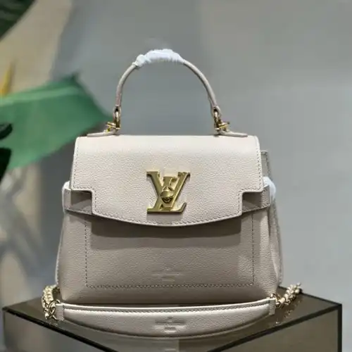 Fashionrepsfam ru LV Bag 2211YA0010