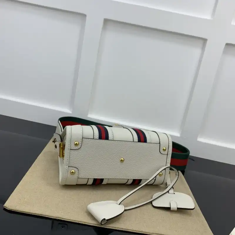 Cheap Gucci Bag 2211YA0022