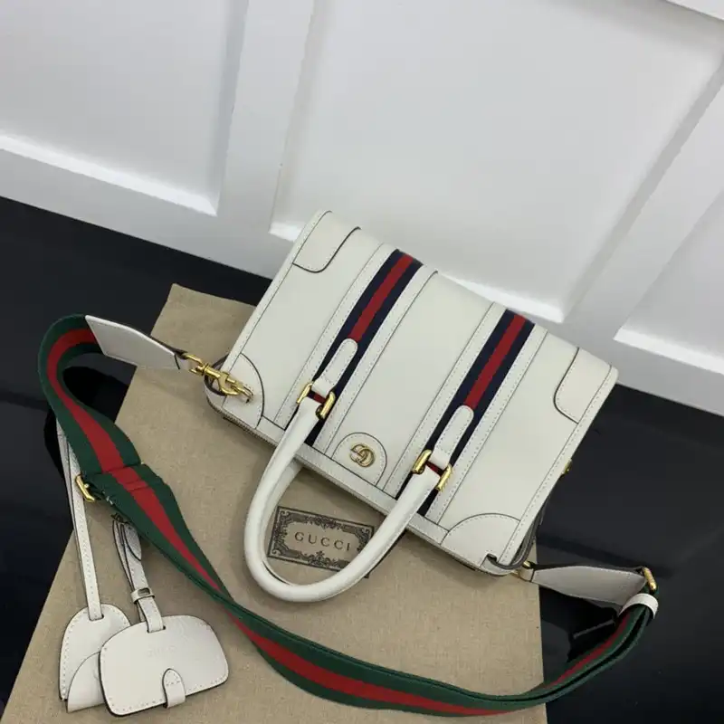 Affordable Gucci Bag 2211YA0025