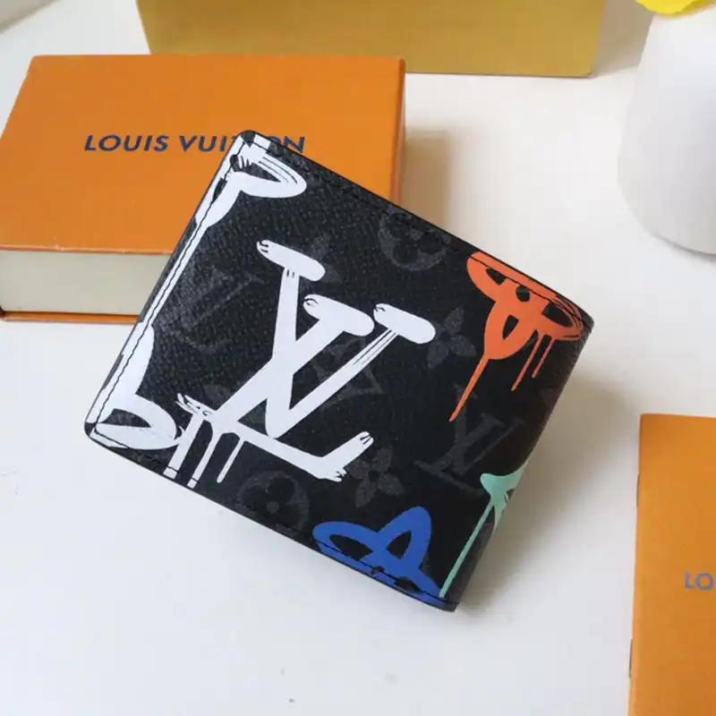 LV Bag 2212DJ0011